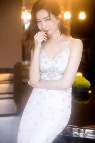 江疏影 shuying jiang的图片